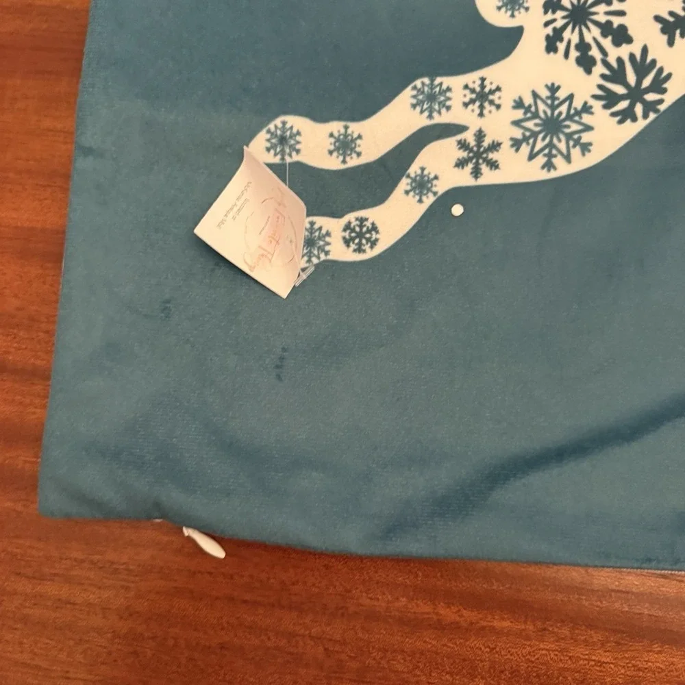 Deer Stag Elk Christmas Soft Plush Throw Pillow Cover Winter‎ Holiday Teal Cream